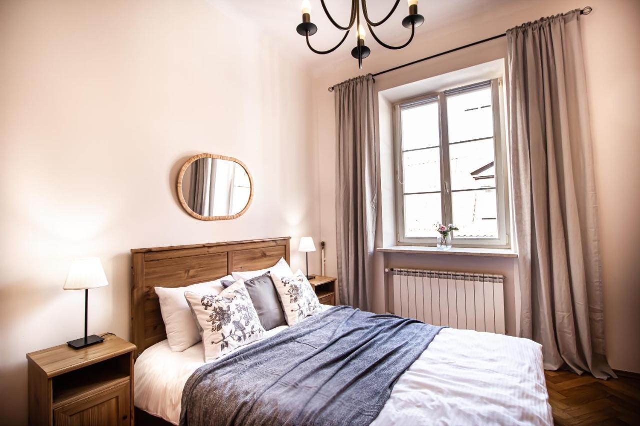 Swietojanska Old Town Apartment Варшава Экстерьер фото